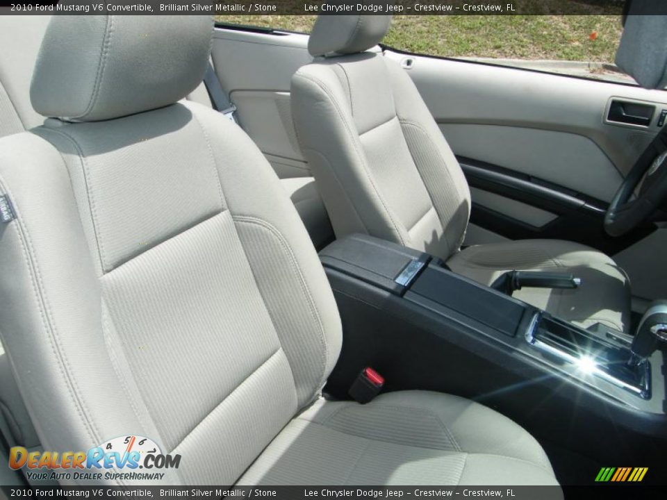 2010 Ford Mustang V6 Convertible Brilliant Silver Metallic / Stone Photo #32