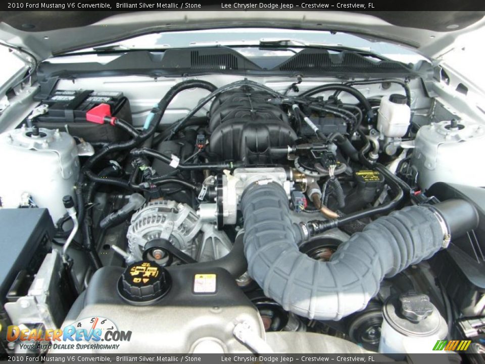 2010 Ford Mustang V6 Convertible Brilliant Silver Metallic / Stone Photo #34