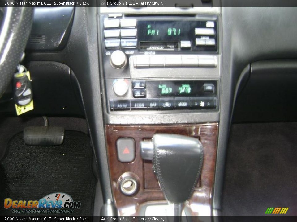 2000 Nissan Maxima GLE Super Black / Black Photo #12