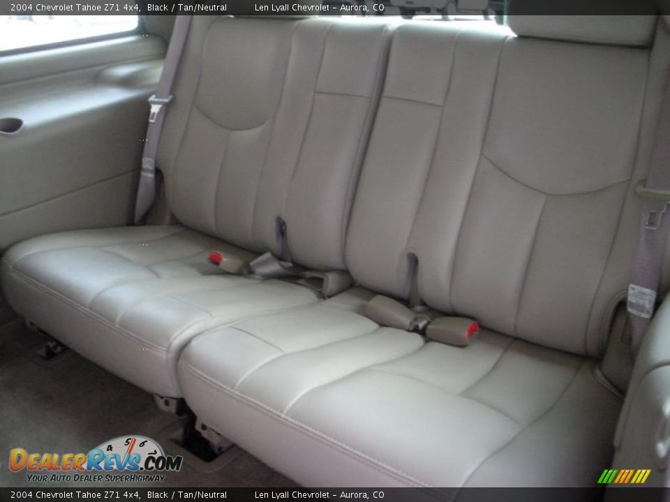 2004 Chevrolet Tahoe Z71 4x4 Black / Tan/Neutral Photo #12