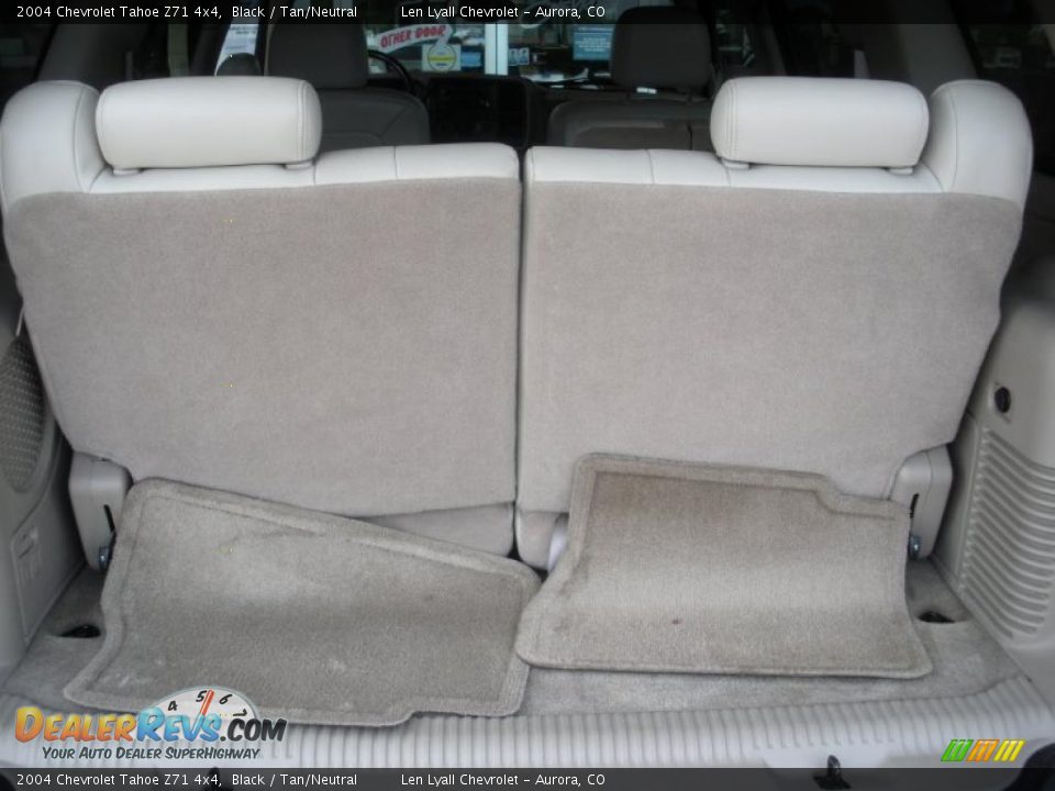 2004 Chevrolet Tahoe Z71 4x4 Black / Tan/Neutral Photo #14
