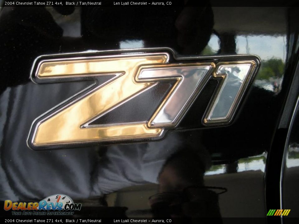 2004 Chevrolet Tahoe Z71 4x4 Black / Tan/Neutral Photo #17