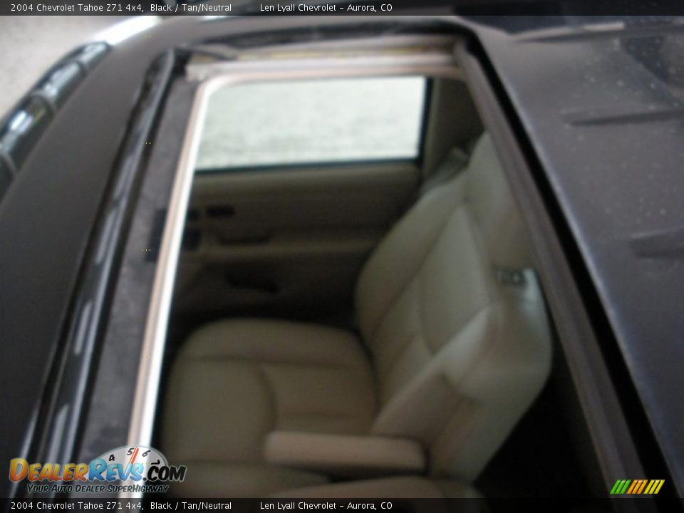 2004 Chevrolet Tahoe Z71 4x4 Black / Tan/Neutral Photo #25