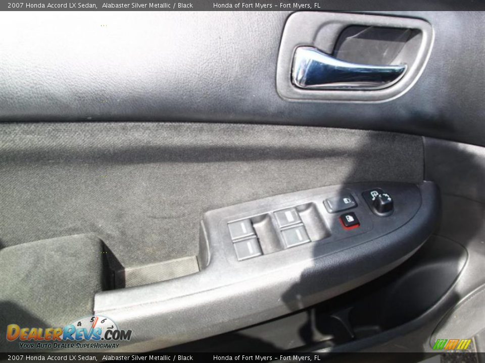 2007 Honda Accord LX Sedan Alabaster Silver Metallic / Black Photo #15