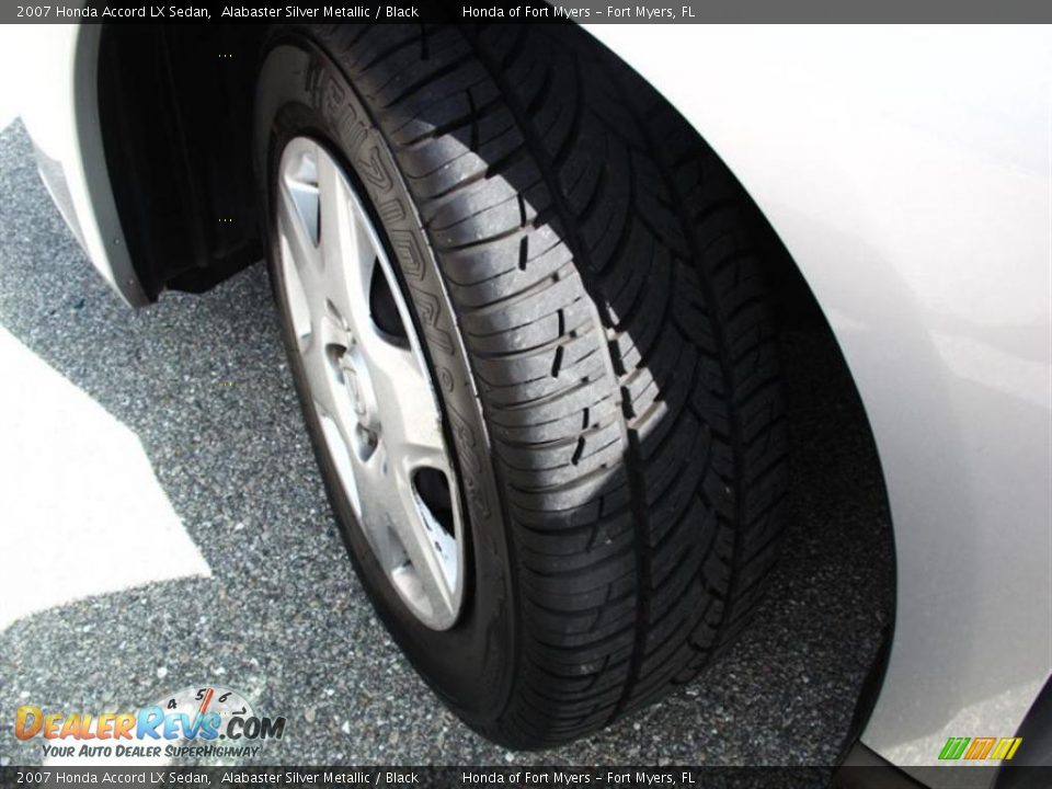 2007 Honda Accord LX Sedan Alabaster Silver Metallic / Black Photo #19