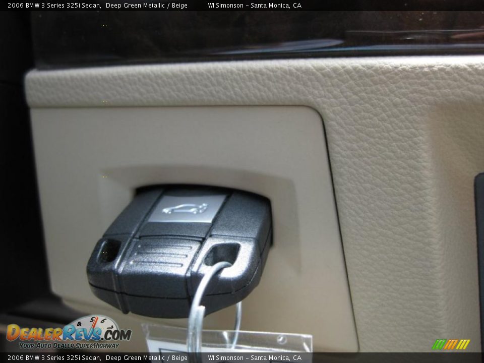 2006 BMW 3 Series 325i Sedan Deep Green Metallic / Beige Photo #17