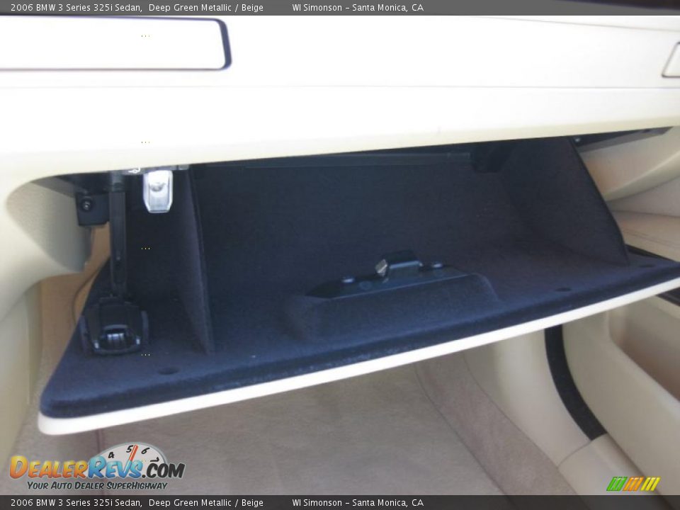 2006 BMW 3 Series 325i Sedan Deep Green Metallic / Beige Photo #21