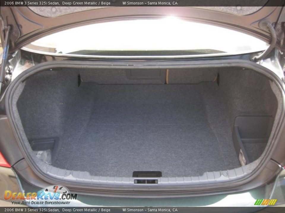2006 BMW 3 Series 325i Sedan Deep Green Metallic / Beige Photo #28
