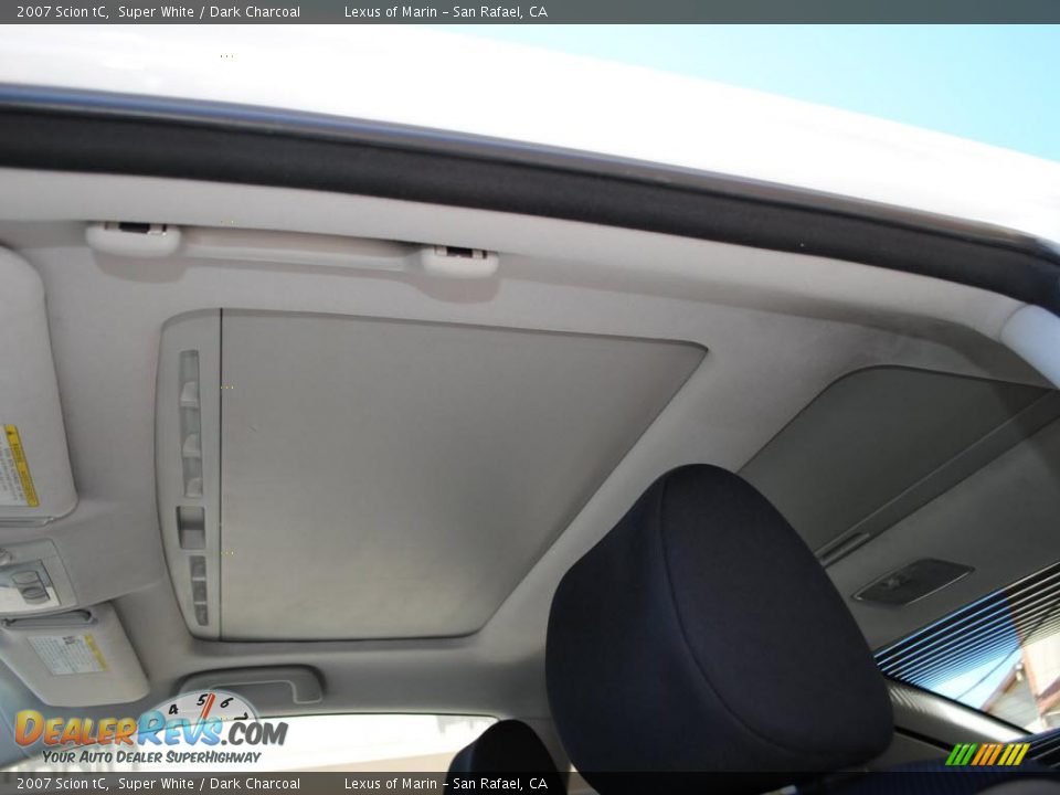2007 Scion tC Super White / Dark Charcoal Photo #15