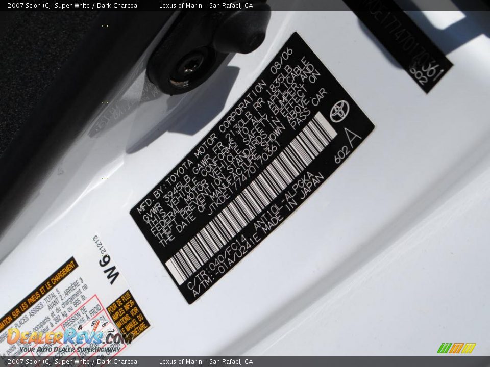 2007 Scion tC Super White / Dark Charcoal Photo #19