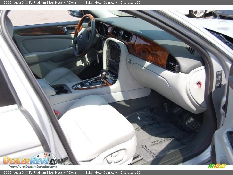 2006 Jaguar XJ XJR Platinum Silver Metallic / Dove Photo #12