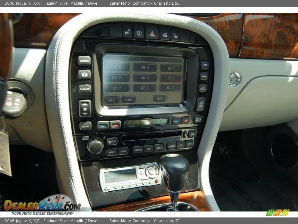 2006 Jaguar XJ XJR Platinum Silver Metallic / Dove Photo #22