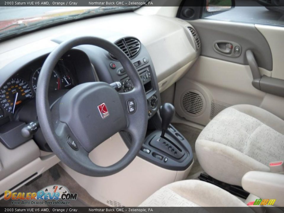 2003 Saturn VUE V6 AWD Orange / Gray Photo #10