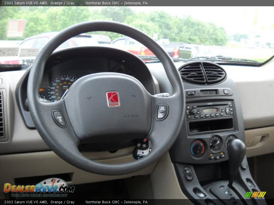 2003 Saturn VUE V6 AWD Orange / Gray Photo #14