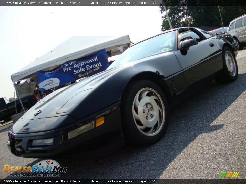 1995 Chevrolet Corvette Convertible Black / Beige Photo #1