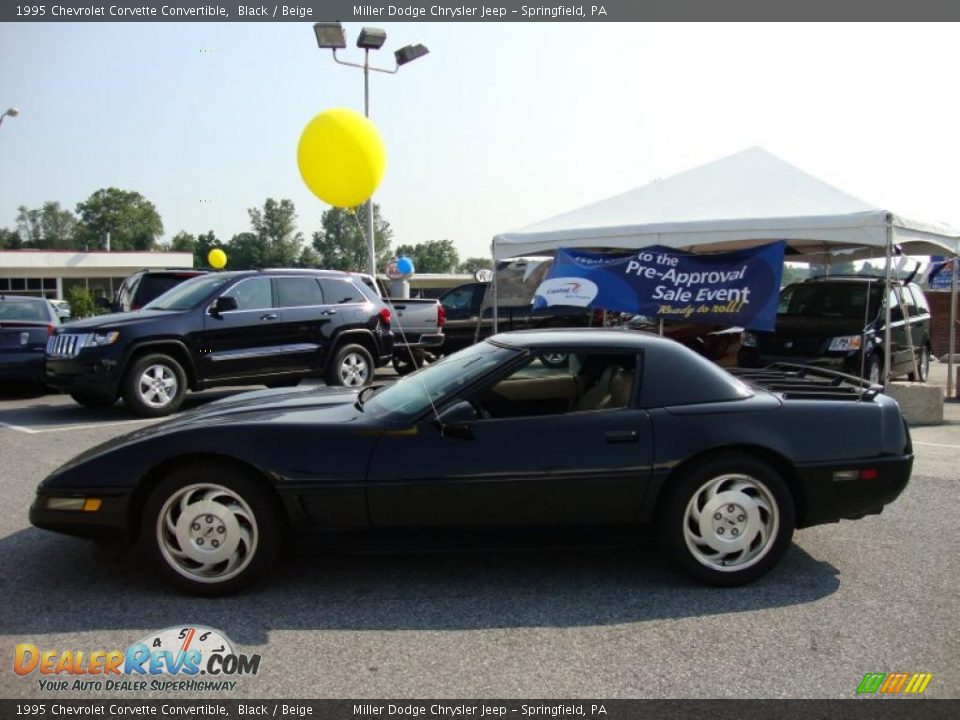 1995 Chevrolet Corvette Convertible Black / Beige Photo #10