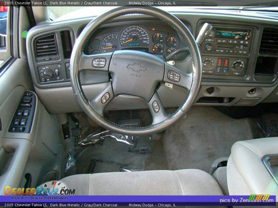 2005 Chevrolet Tahoe LS Dark Blue Metallic / Gray/Dark Charcoal Photo #5