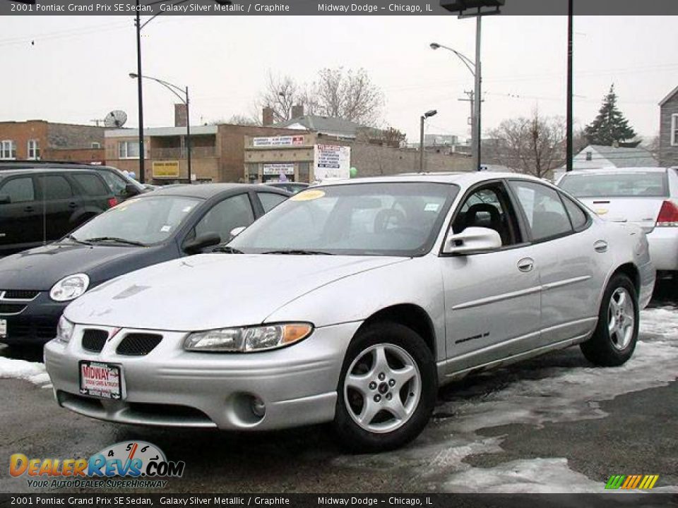 2001 Pontiac Grand Prix SE Sedan Galaxy Silver Metallic / Graphite Photo #1