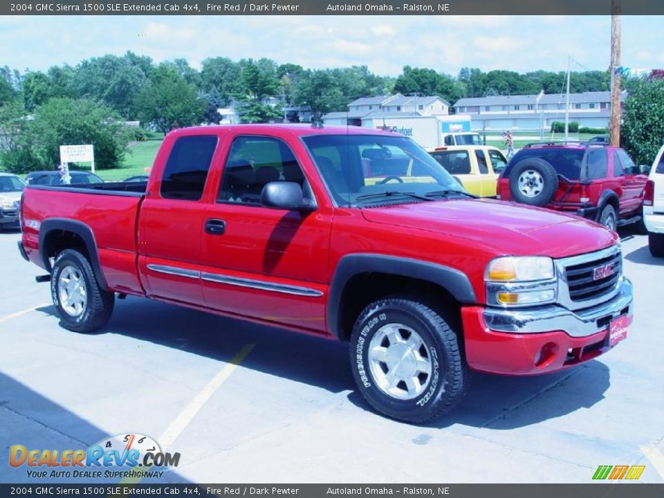 2004 GMC Sierra 1500 SLE Extended Cab 4x4 Fire Red / Dark Pewter Photo #3