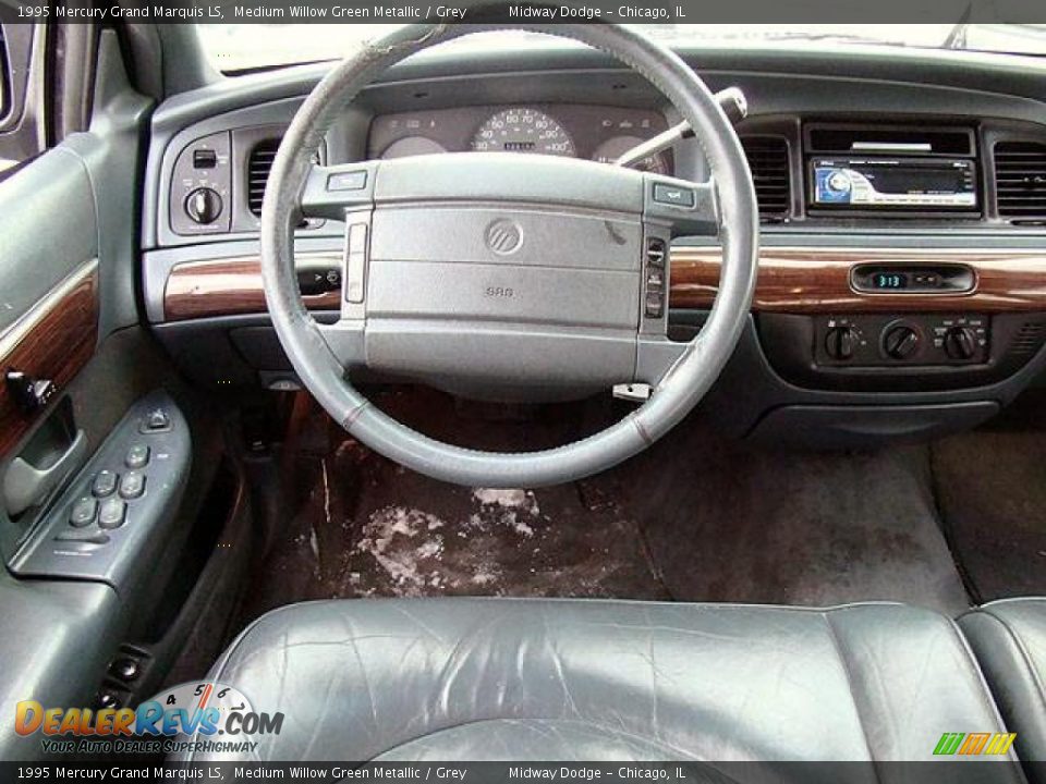 1995 Mercury Grand Marquis LS Medium Willow Green Metallic / Grey Photo #6