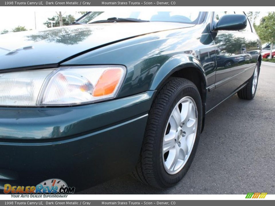 1998 Toyota Camry LE Dark Green Metallic / Gray Photo #27