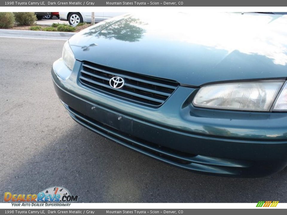 1998 Toyota Camry LE Dark Green Metallic / Gray Photo #33