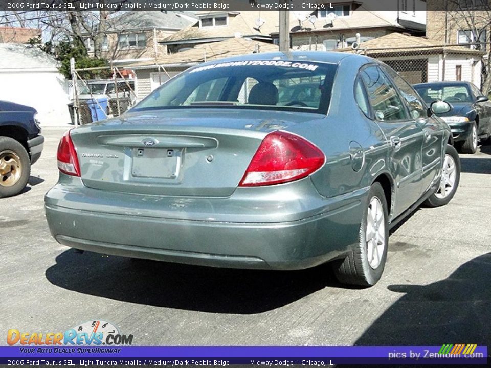 2006 Ford Taurus SEL Light Tundra Metallic / Medium/Dark Pebble Beige Photo #2