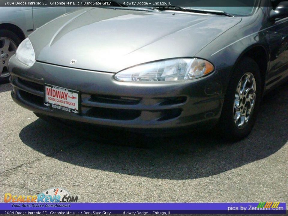 2004 Dodge Intrepid SE Graphite Metallic / Dark Slate Gray Photo #3