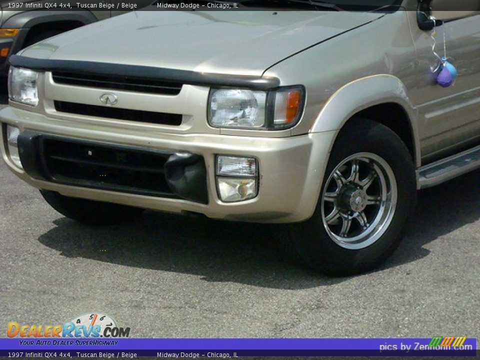 1997 Infiniti QX4 4x4 Tuscan Beige / Beige Photo #7
