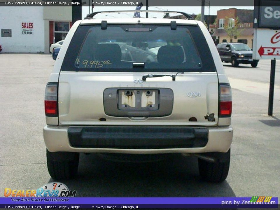 1997 Infiniti QX4 4x4 Tuscan Beige / Beige Photo #9