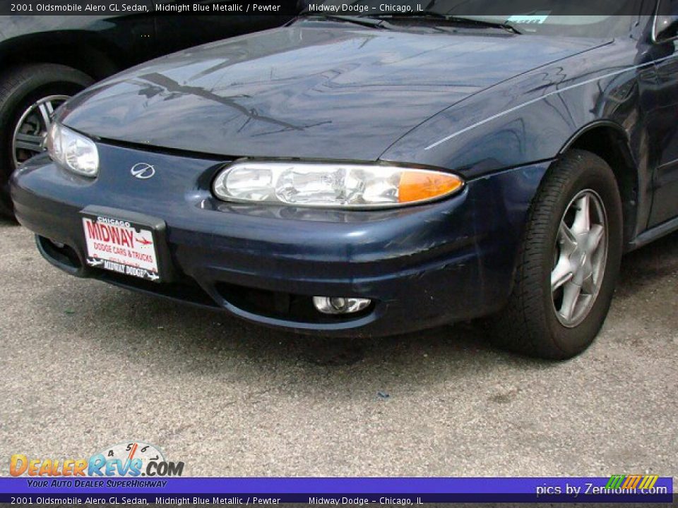2001 Oldsmobile Alero GL Sedan Midnight Blue Metallic / Pewter Photo #2