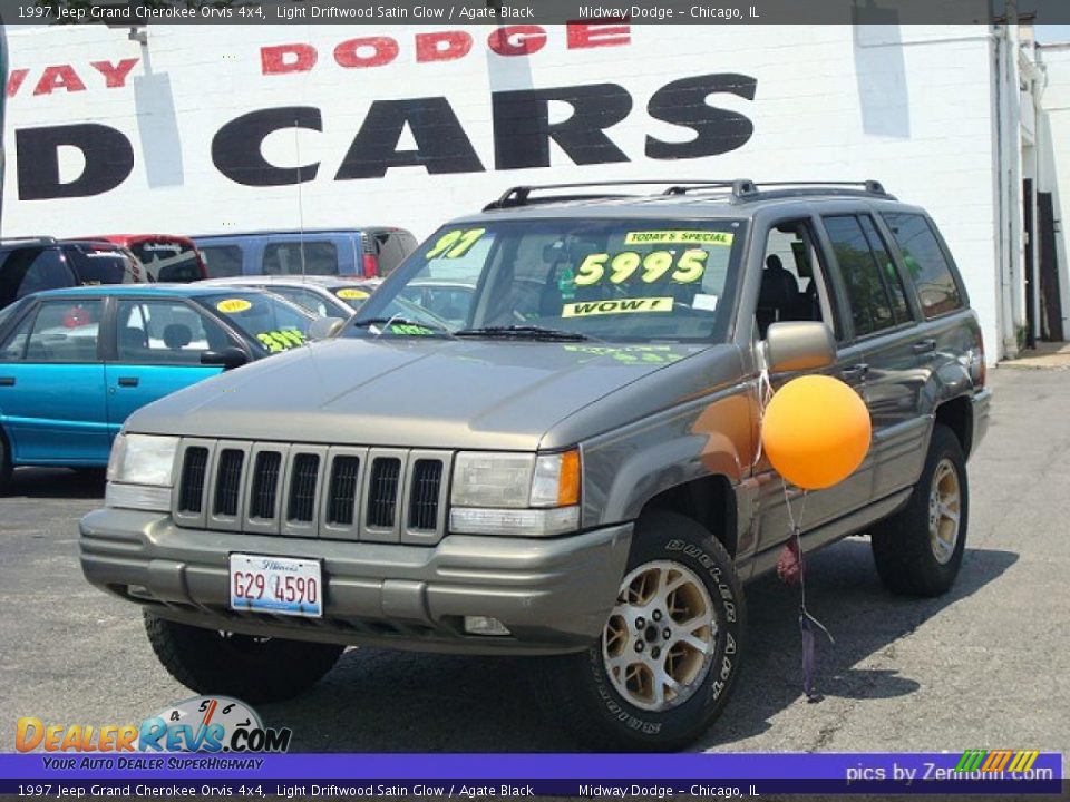 1997 Jeep Grand Cherokee Orvis 4x4 Light Driftwood Satin Glow / Agate Black Photo #1
