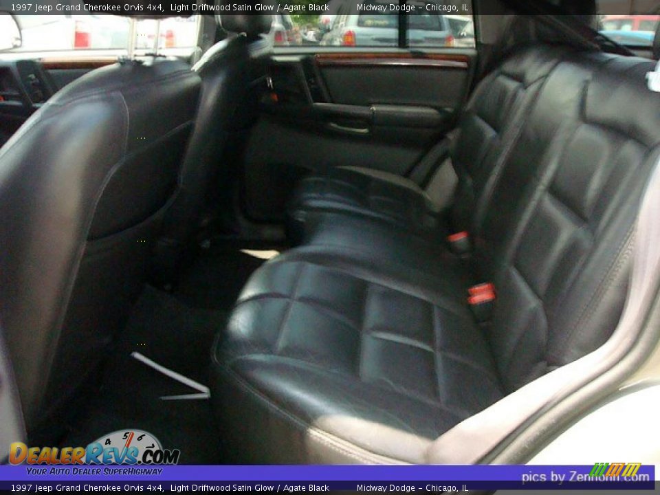 1997 Jeep Grand Cherokee Orvis 4x4 Light Driftwood Satin Glow / Agate Black Photo #4