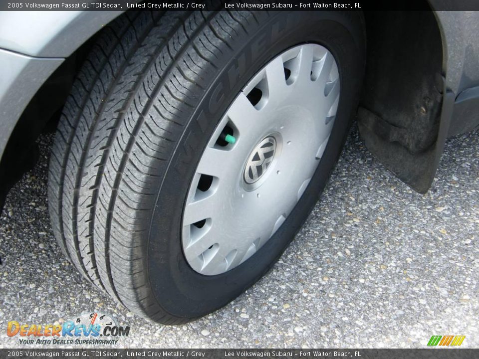 2005 Volkswagen Passat GL TDI Sedan United Grey Metallic / Grey Photo #12