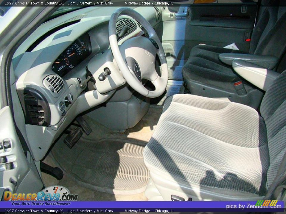 1997 Chrysler Town & Country LX  Light Silverfern / Mist Gray Photo #6