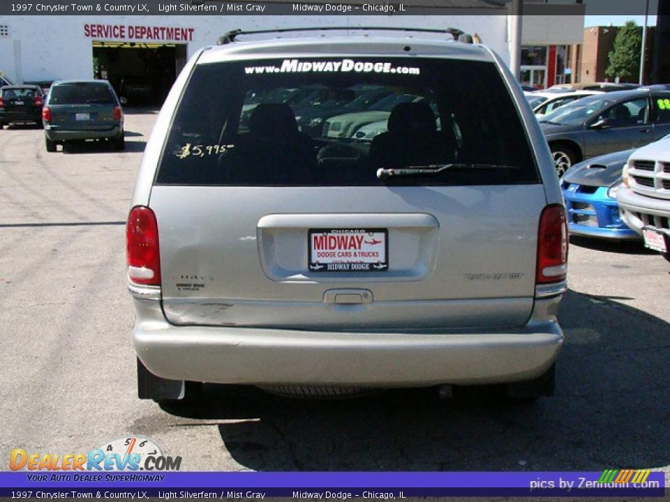 1997 Chrysler Town & Country LX  Light Silverfern / Mist Gray Photo #9