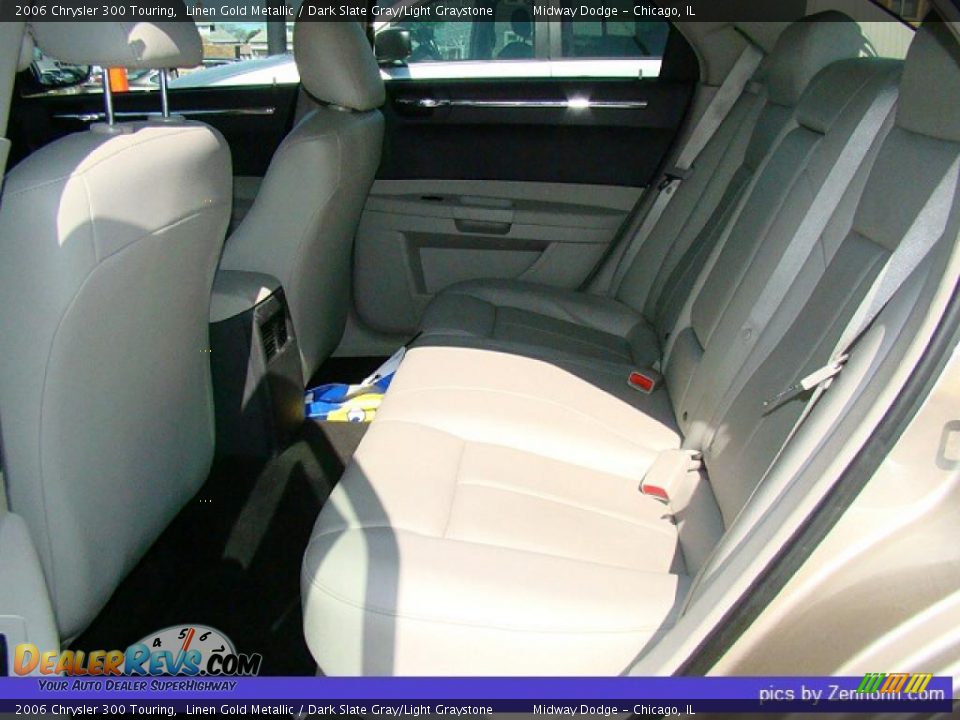 2006 Chrysler 300 Touring Linen Gold Metallic / Dark Slate Gray/Light Graystone Photo #4