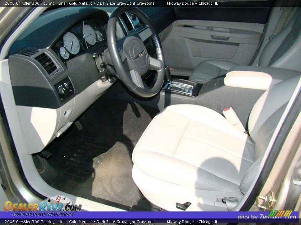 2006 Chrysler 300 Touring Linen Gold Metallic / Dark Slate Gray/Light Graystone Photo #6