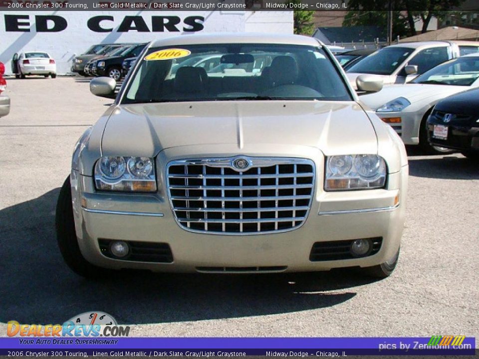 2006 Chrysler 300 Touring Linen Gold Metallic / Dark Slate Gray/Light Graystone Photo #8