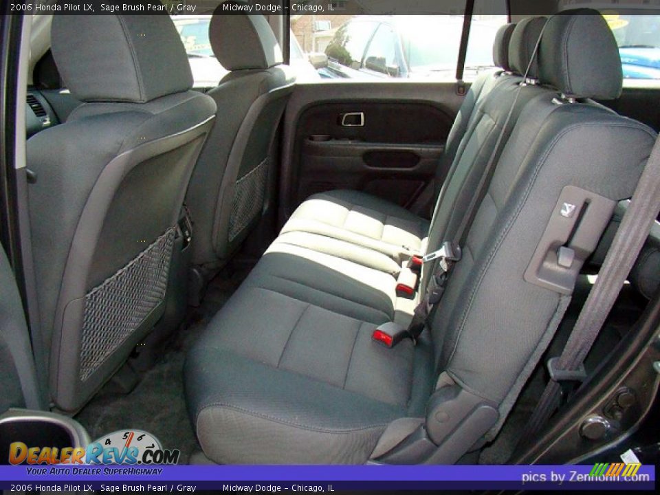 2006 Honda Pilot LX Sage Brush Pearl / Gray Photo #4