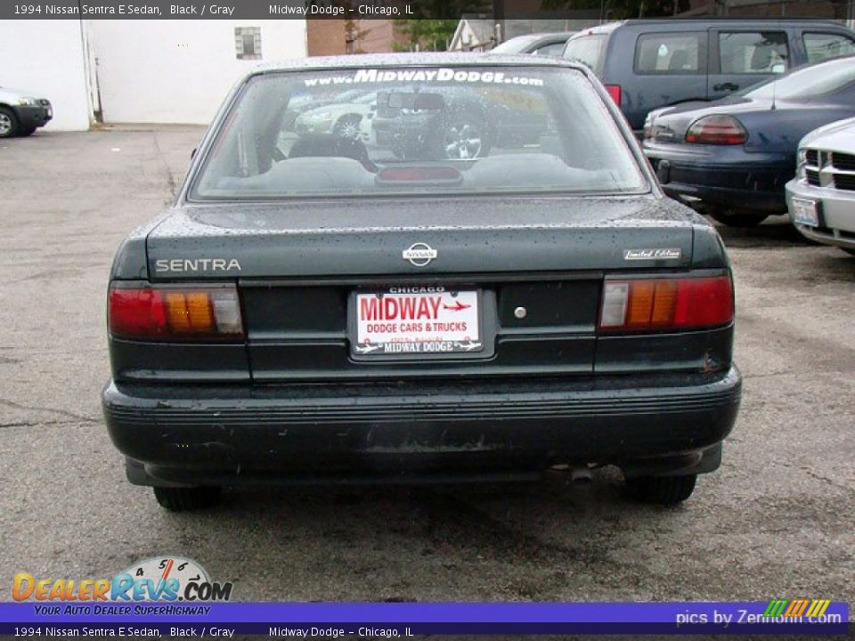 1994 Nissan Sentra E Sedan Black / Gray Photo #4