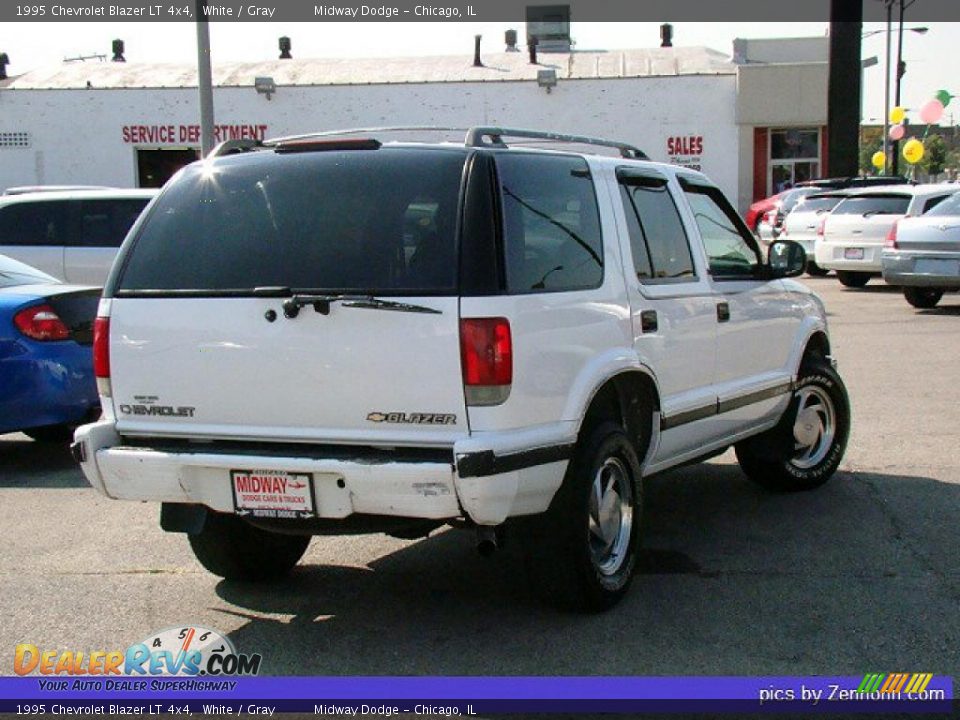 1995 Chevrolet Blazer LT 4x4 White / Gray Photo #2