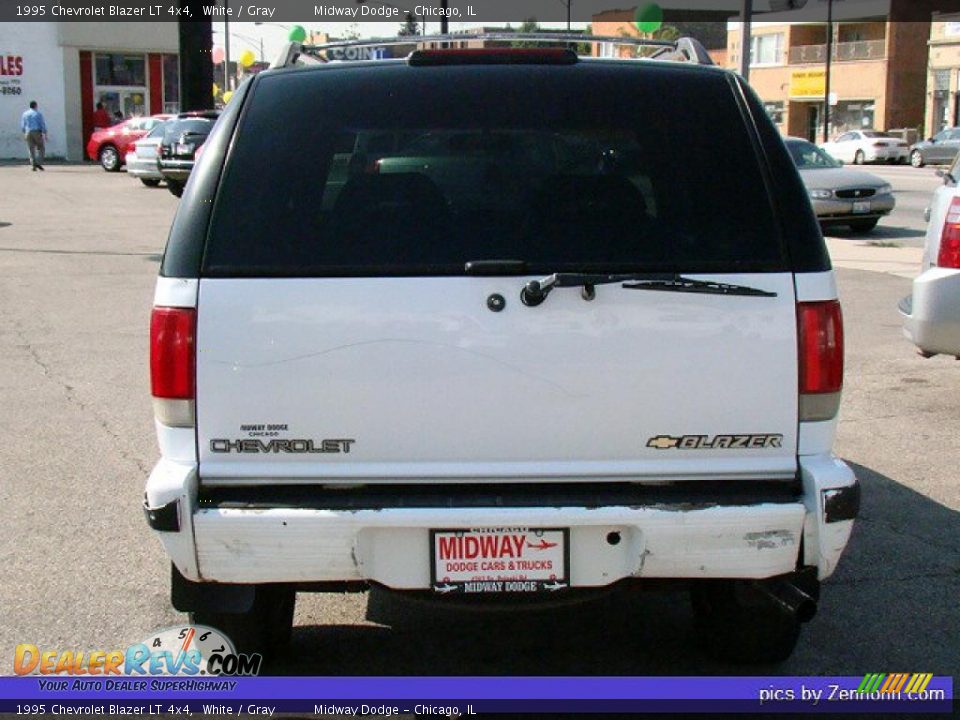 1995 Chevrolet Blazer LT 4x4 White / Gray Photo #9