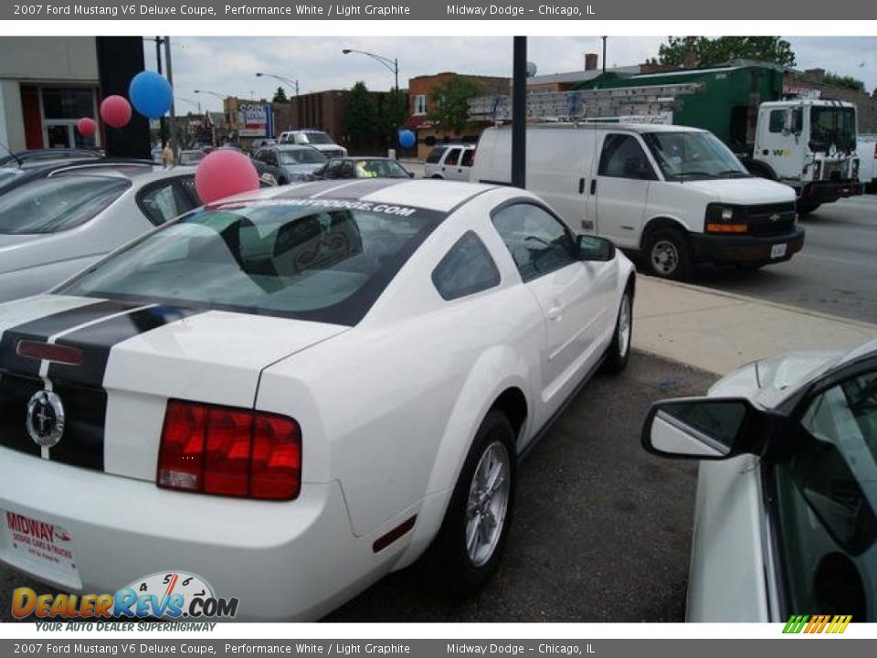 2007 Ford Mustang V6 Deluxe Coupe Performance White / Light Graphite Photo #4