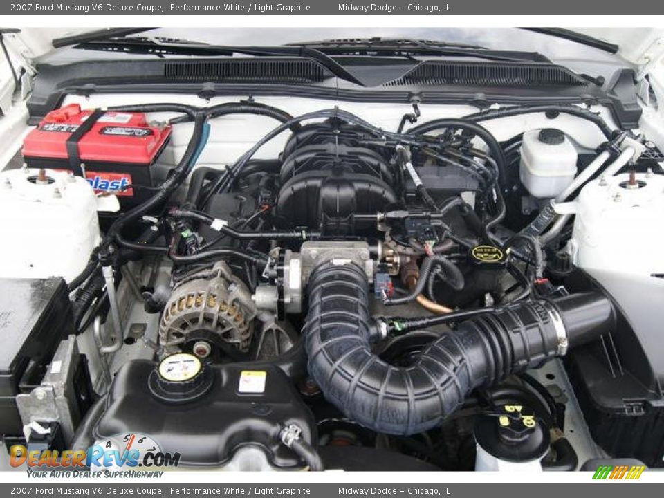 2007 Ford Mustang V6 Deluxe Coupe Performance White / Light Graphite Photo #5