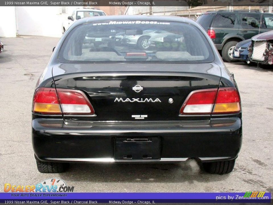 1999 Nissan Maxima GXE Super Black / Charcoal Black Photo #9