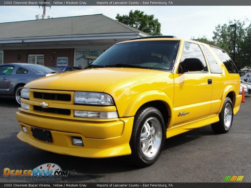 2003 Chevrolet Blazer Xtreme Yellow / Medium Gray Photo #3