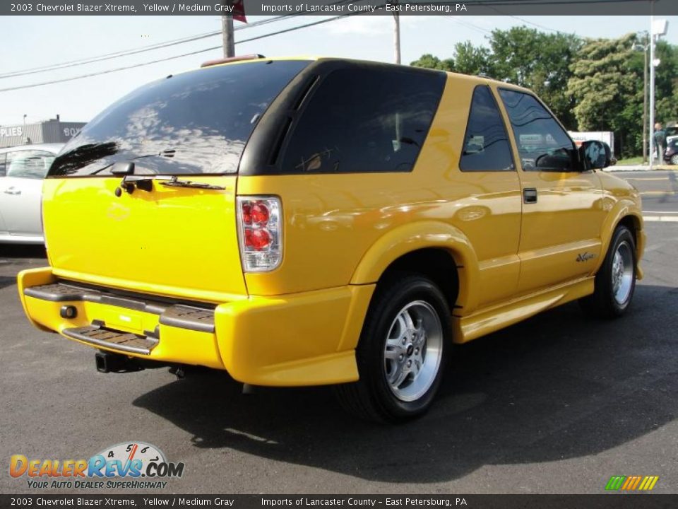 2003 Chevrolet Blazer Xtreme Yellow / Medium Gray Photo #6