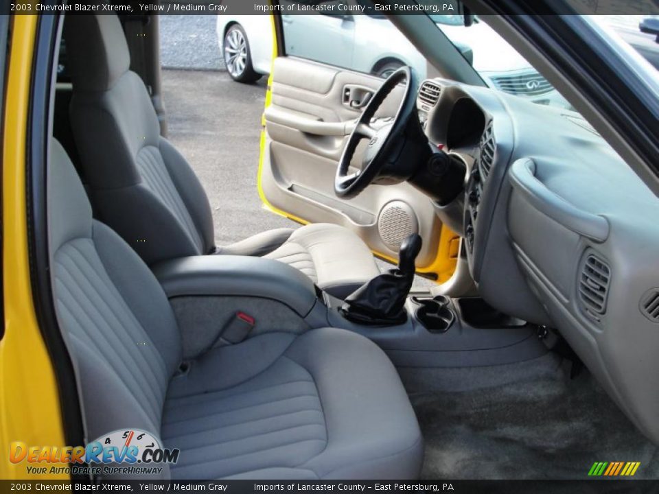 2003 Chevrolet Blazer Xtreme Yellow / Medium Gray Photo #7