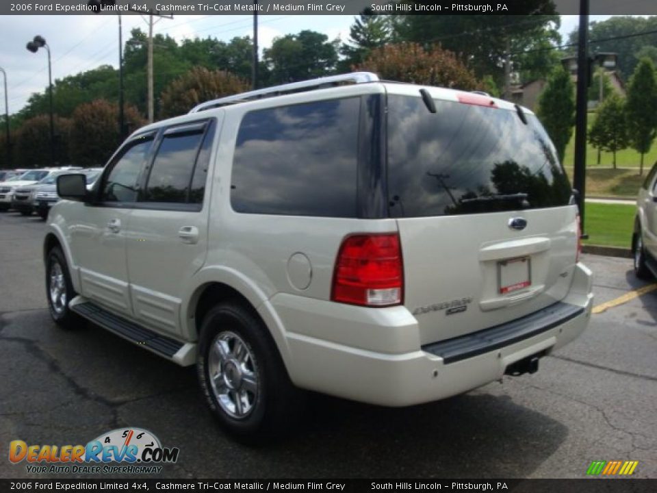2006 Ford Expedition Limited 4x4 Cashmere Tri-Coat Metallic / Medium Flint Grey Photo #2